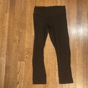 Black Lululemon leggings slightly cropped